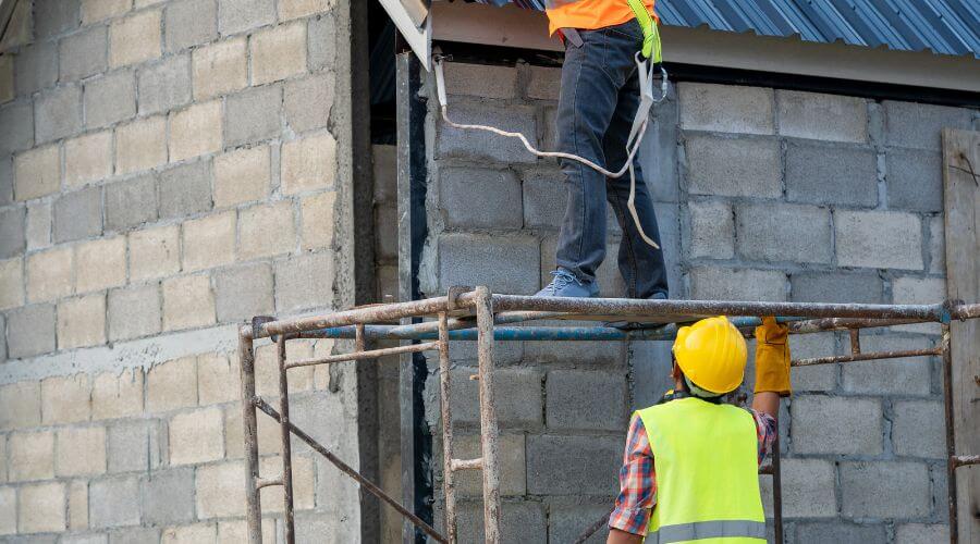 Expert Emergency Roof Repairs services in Tehachapi, CA